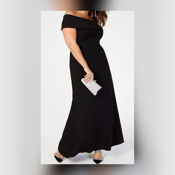 Betsy & Adam Dresses & Skirts - 🆕 Off-the-Shoulder Scuba Mermaid Gown